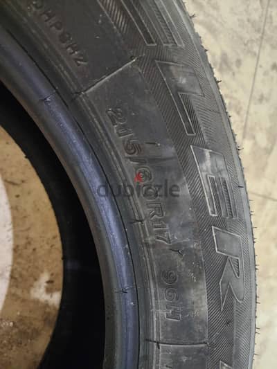 4 كاوتش Bridgestone 215/60 R17  – حالة ممتازة