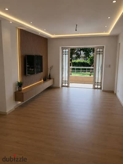 Apartment for sale in Madinaty B6, super lux finishing, prime location Near services