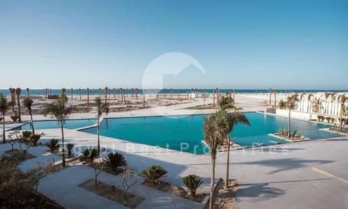 امتلك شاليه 3 غرف  في سي شور لوكيشن مميز   باقل مقدم  ثلاث غرف  مساحه معقوله لوكيشن مميز فيو لاجون  شاليه  للبيع راس الحكمه الساحل الشمالي