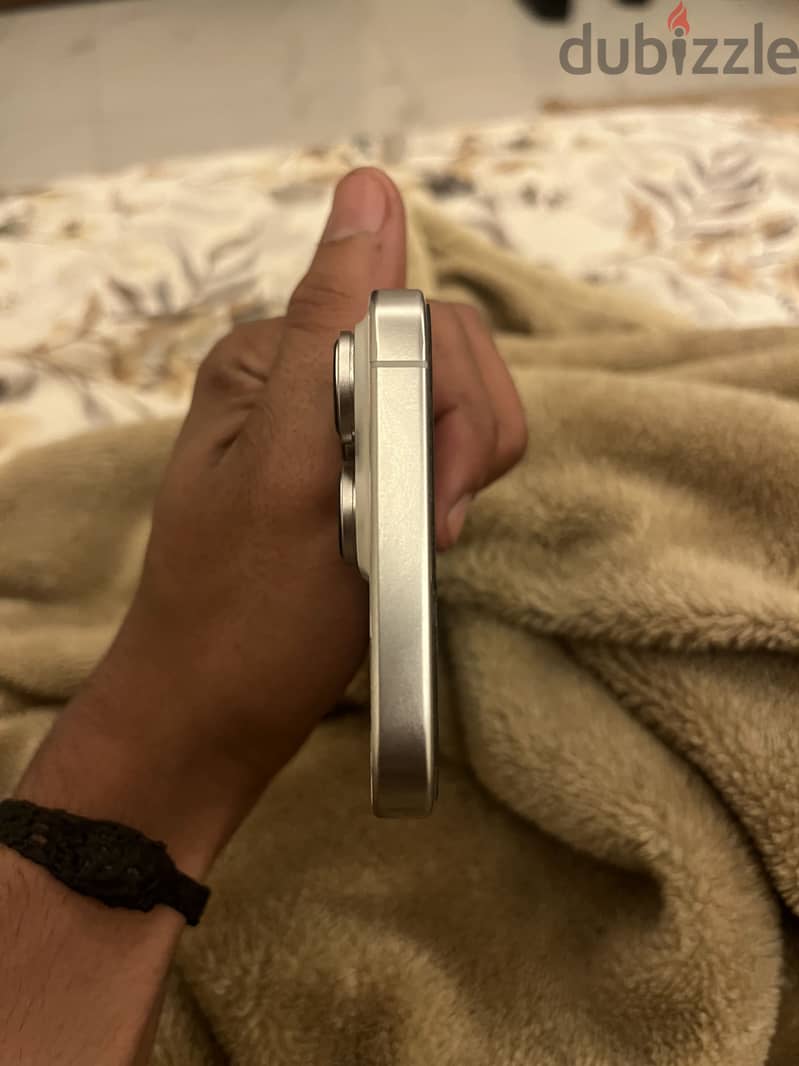 Apple - iPhone 16 Pro Max 4