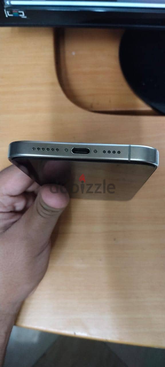 Apple - iPhone 15 Pro Max 5