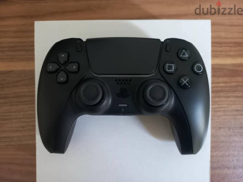 PS5 controller BLACK 3