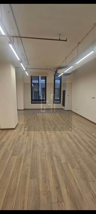 fully finished with acs Office 120m for rent in District 5 new cairo