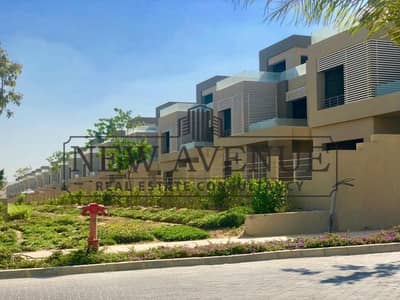 standalone ready to move very prime location in palm hills new Cairo 5 bedrooms