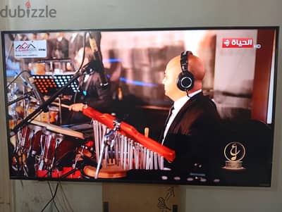 للبيع شاشه LG   55 بوصه اسمارت كيو ليد