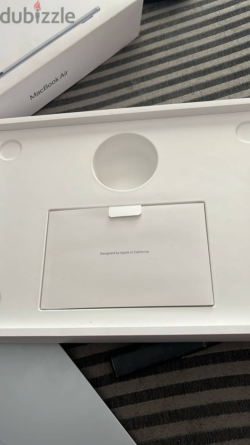 MacBook Air M4   256 G 4