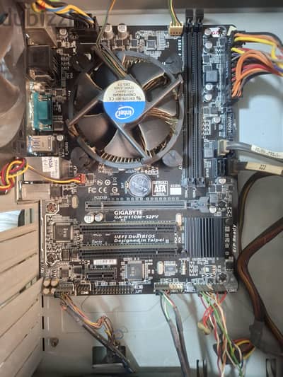Mother Board  Gigabyte Ga-h110m-S2pv processor core i3 -6100 3.70 Hz