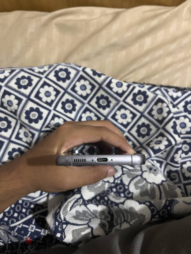 Samsung S23 3