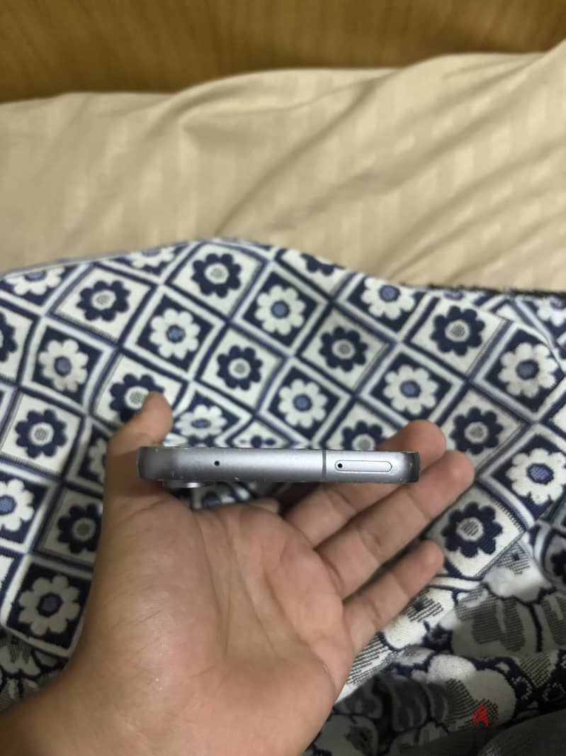 Samsung S23 4