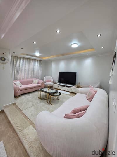 My city apartment for sale 175 meters with special finishes and a wonderful view at a bargain price