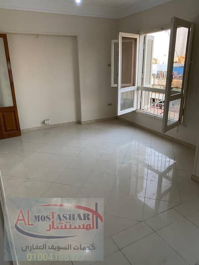 Apartment for rent in Sheikh Zayed, first district, area 108 m, 3 rooms + 2 bathrooms, third floor, on the main street, for communication 01004138077 01004632045