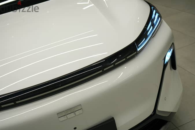 Geely EX5 EM-i 2027
