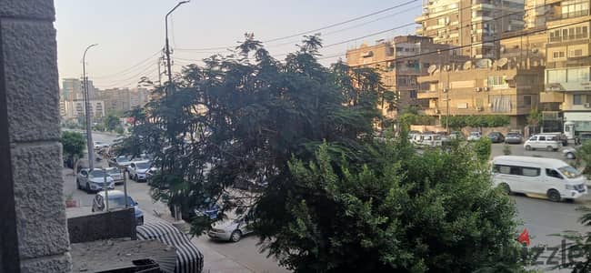 شقة للايجار120م على شاترع فريد سميكة مباشر في مصر الجديدة