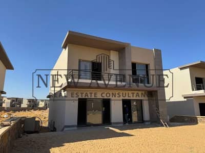فيلا ستاندالون جاهزة للاستلام واميز لوكيشن على البوكيت فى سوان ليك ريزيدنس - swan lake residence - القاهره الجديده