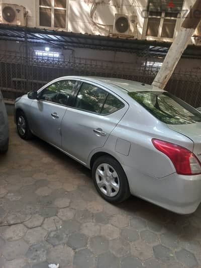 Nissan Sunny 2022