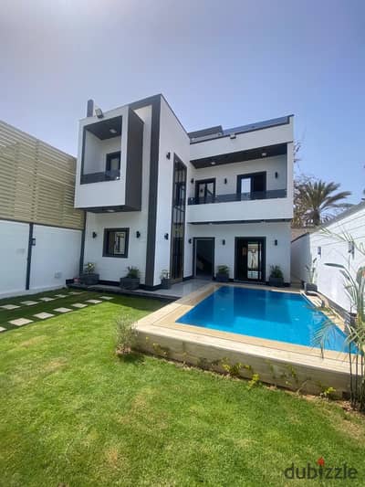 فيلا بموقع استراتيجي في كينج مريوط | الإسكندريه •