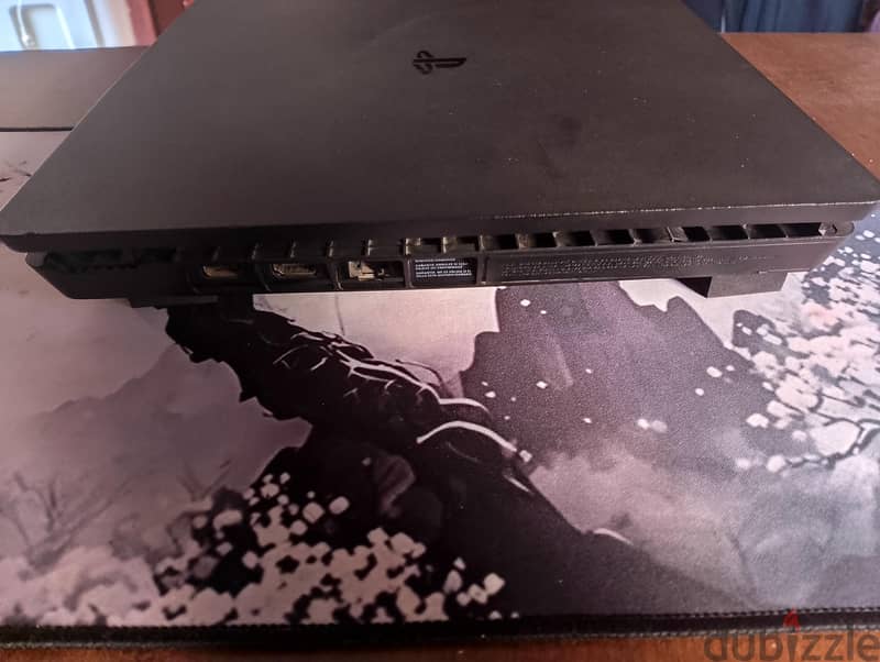 ps4 slim 1