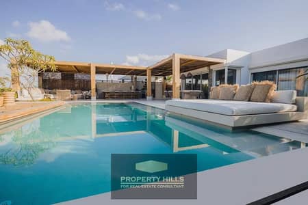 Villa 3 floors with a garden, finished, lagoon view next to Caesar Bay Sodic