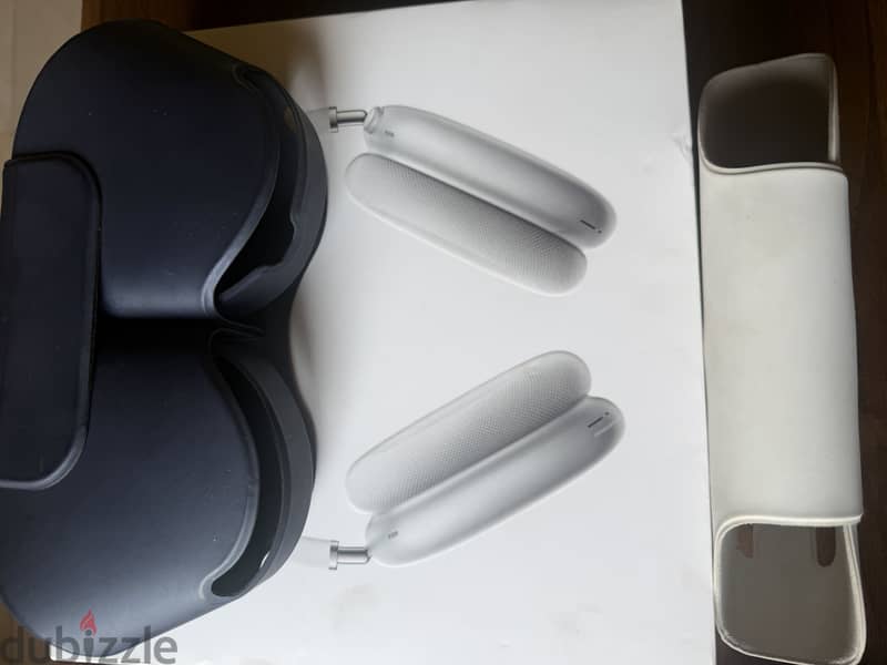 Airpods max 1