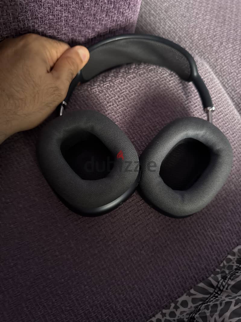 Airpods max 1