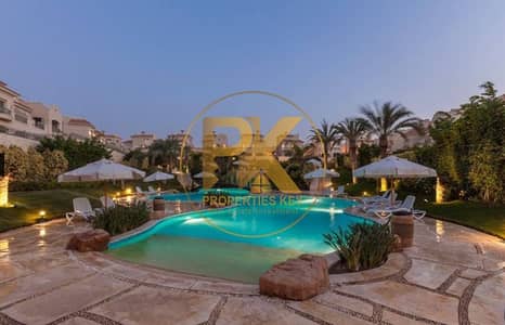الكمبوند: الباتيو 5 إيست – El Patio 5 East  العنوان: طريق السويس مباشر - الكيلو 30 | القاهرة الجديدة  قريب من: مدينتي | مطار القاهرة | العاصمة الإ