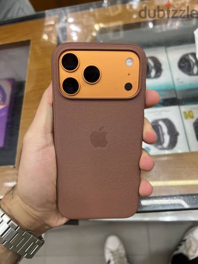 آبل - آيفون 17 برو ماكس
