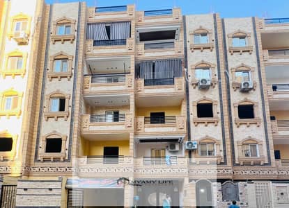 For Sale: 115m Apartment with Balcony next to Services