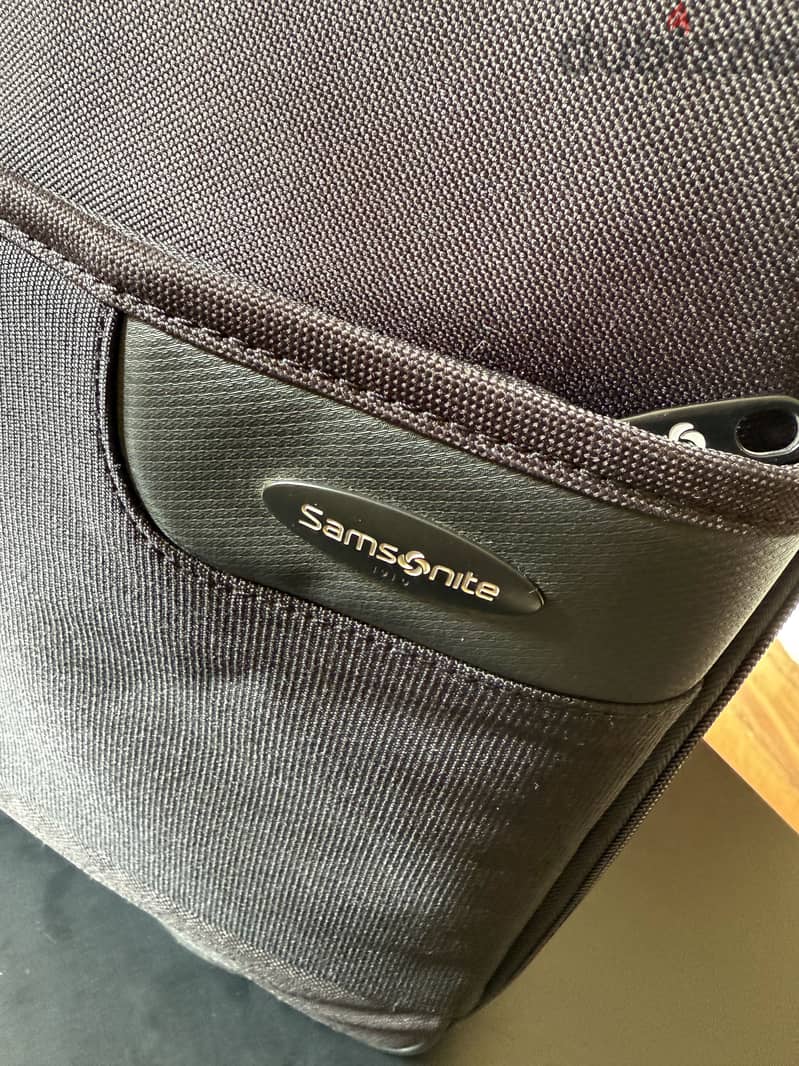 Samsonite laptop bag 8