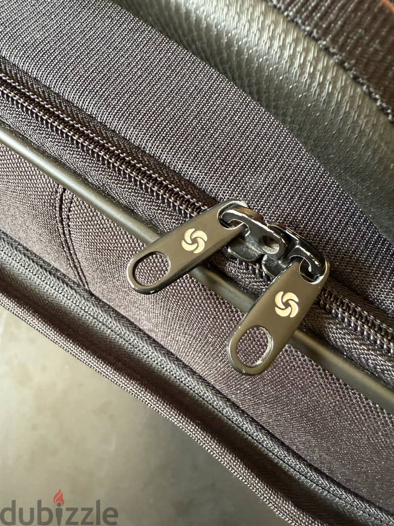 Samsonite laptop bag 9