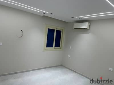 Apartment for rent in Zahraa Maadi near the Kuwaiti mosque, first residence, rent includes the kitchen and air conditioners, fully air-conditioned, area 120m, consisting of 2 rooms Apartment for rent in Zahraa Maadi near the Kuwaiti mosque, first residence, rent includes the kitchen and air conditioners, fully air-conditioned, area 120m, consisting of 2 rooms