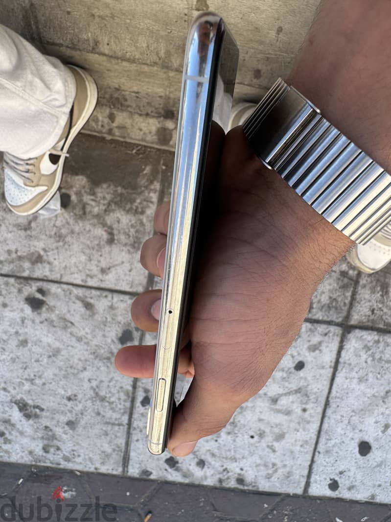 Apple - iPhone XS Max 6