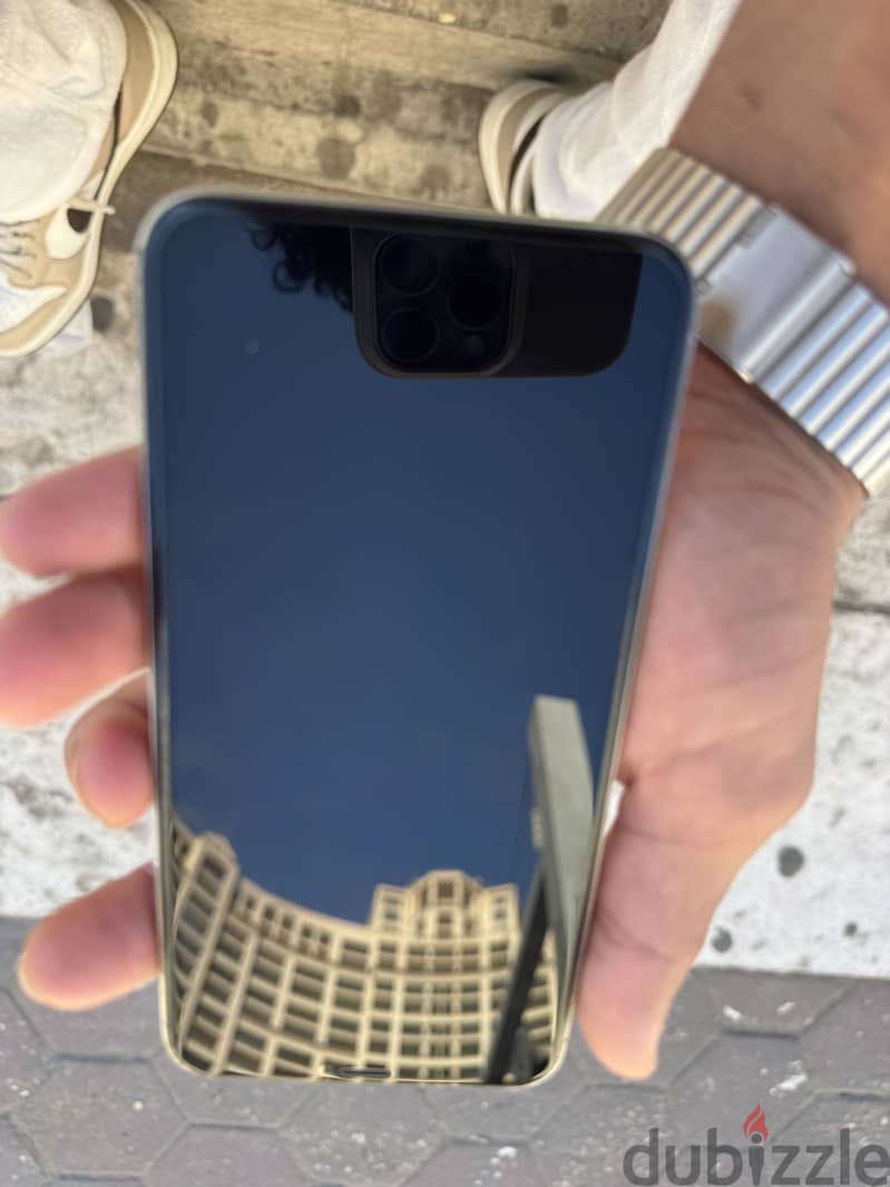 Apple - iPhone XS Max 9