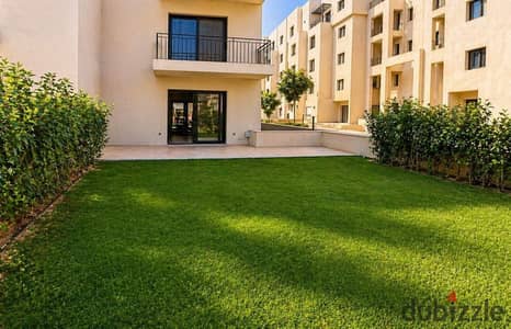 شقة بحديقة متشطبة بسعر مميز في او ويست مع اوراسكوم دقائق من نادي الجزيرة و اركان بلازا الشيخ زايد