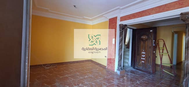 #شقه_للايجار  المعراج العلوى خلف #كارفور و #بنزينه امارات بالقرب من المدارس و منطقه الخدمات والدائري   دور 4  اسانسير