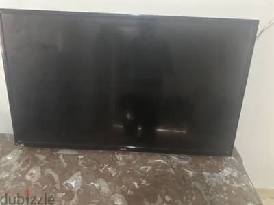 LG screen 43 for sale smart شاشه ٤٣ ال جي سمارت
