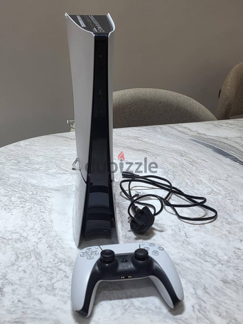 Playstation 5 slim digital 1tb + 1 original controller + 3 games 2