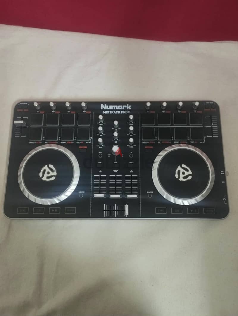 Numark mixtrack pro 2 3