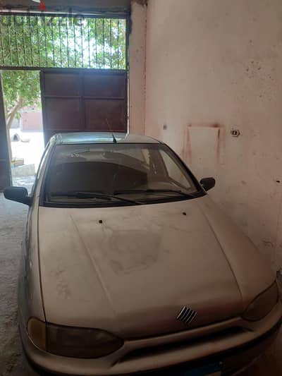 فيات سيينا 2001