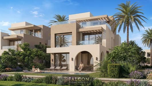 صف أول على Crystal Lagoon تشطيب VIP إطلالة بحرية فيلا 272م للبيع في علم الروم بين مرسى مطروح وراس الحكمة Alam Al Rum