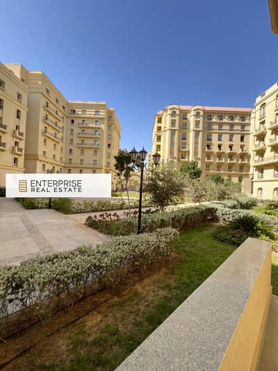 شقة متشطبة باقل سعر امام البرج الايقوني بالقرب من الطريق الدائري في قلب العاصمة الادارية في كمبوند نيو جاردن سيتي