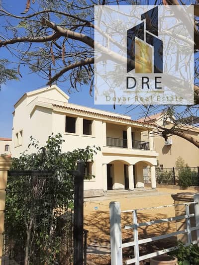 Villa for sale in Madinaty with a land area of ​​592m² and a building area of ​​320m²