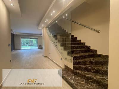 An exceptional villa available for immediate handover in a distinctive compound in New Zayed, located on the Desert Road.