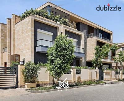 للبيع اخر كورنر فيلا تاون هاوس بالتقسيط علي 10 سنين في كمبوند تاج سيتي For sale: Last corner townhouse in Taj City compound