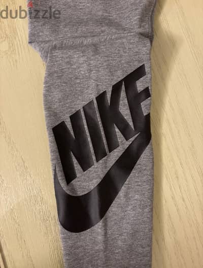 Grey Nike leggings Grey Nike leggings