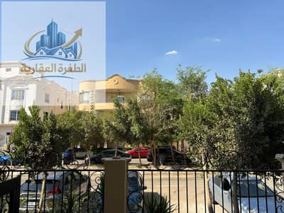شقه لقطه للايجار بالتجمع الخامس الحى الخامس دور ارضى مميز بحديقه كبيرسكنى فقط واقل مده سنه