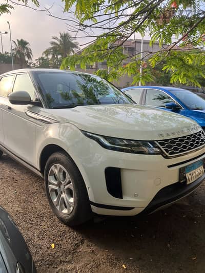 Range Rover Evoque P300e