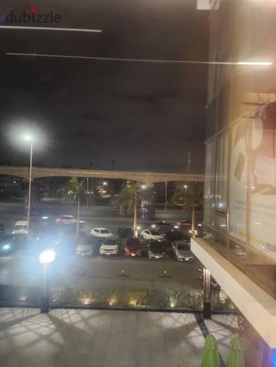 Commercial space for rent Agoura Mall golden square