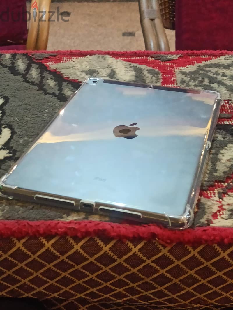 ipad 9 ٢٥٦gb like new 1