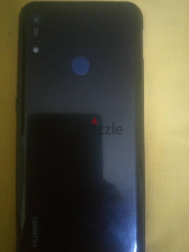HUAWEI Y6 Prime 2019 3