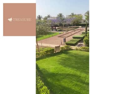 دوبلكس بجاردن مطبخ وتكييفات للبيع في أب تاون كايرو- Uptown cairo